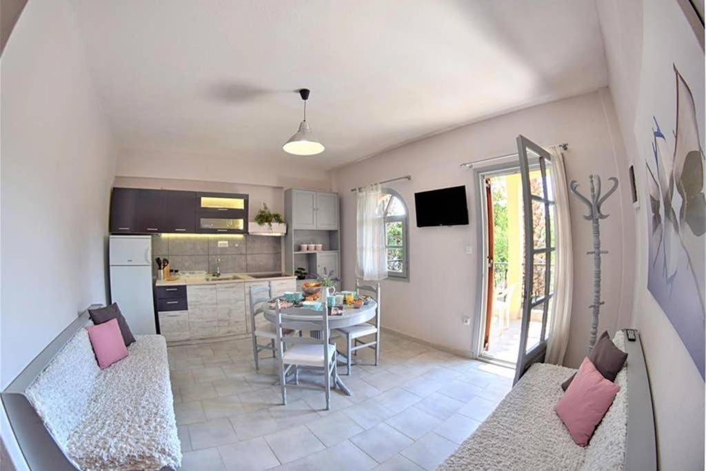 Calma Luxury Apartments #4 Sozopoli In Halkidiki Exterior photo